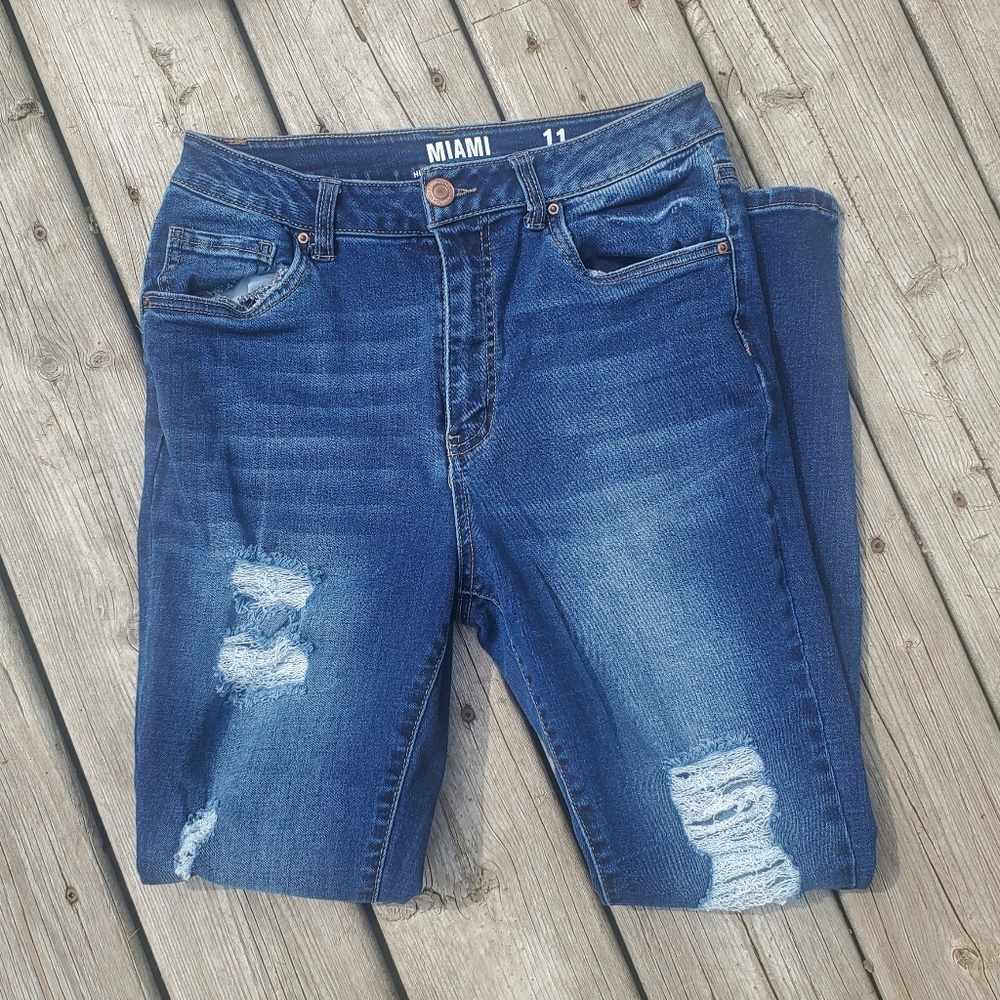 Miami High Rise Super Skinny Distressed Jeans  sz 11
